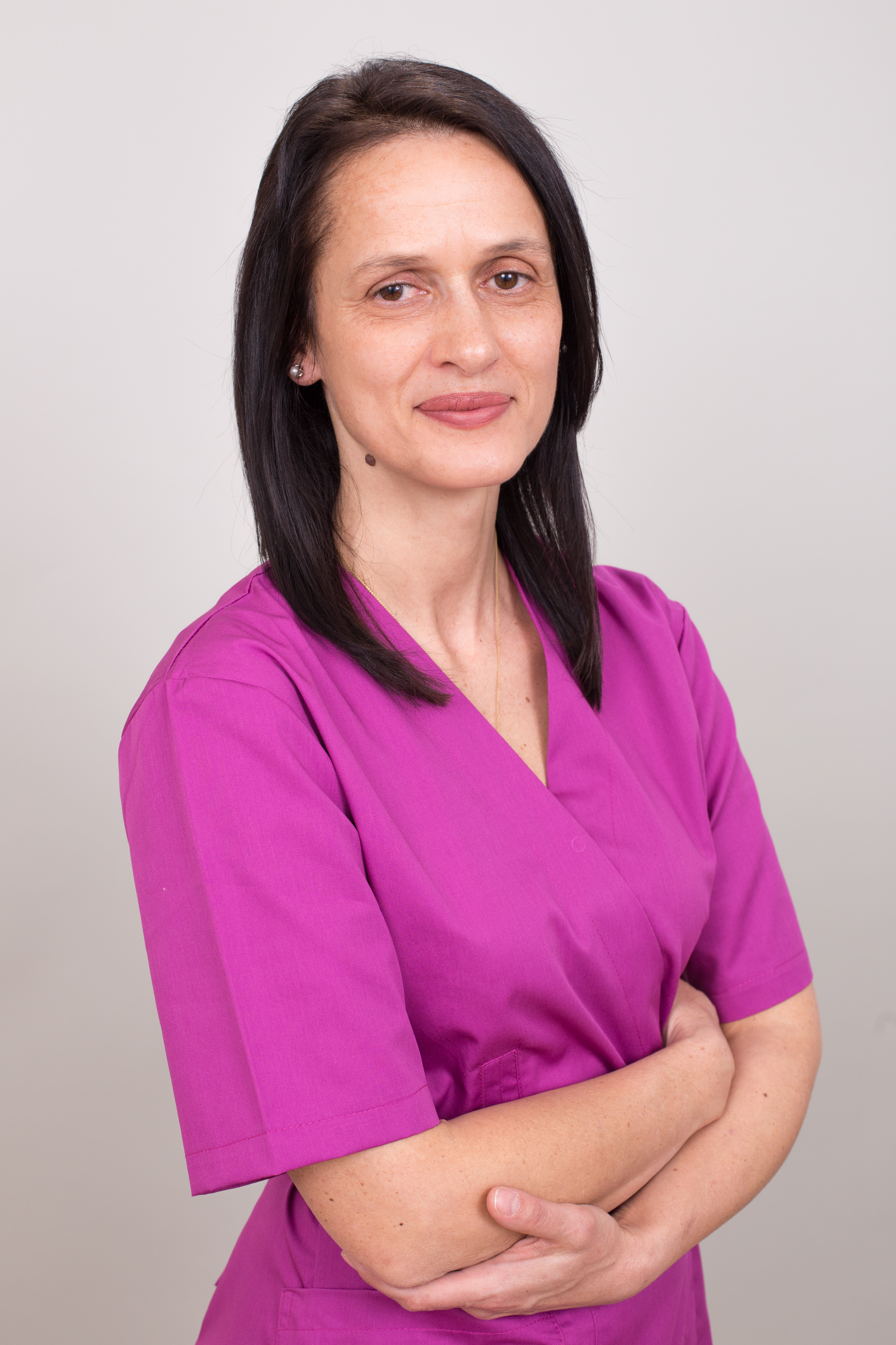Dr. Denisa Nica
